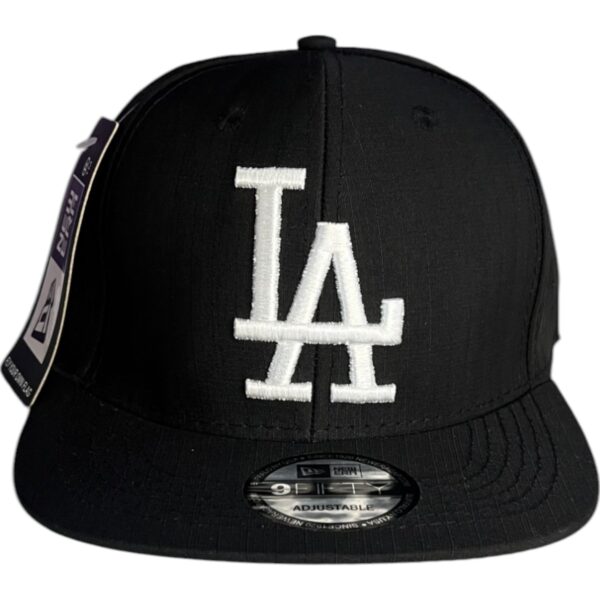 Gorra New Era LA Negra con Blanco