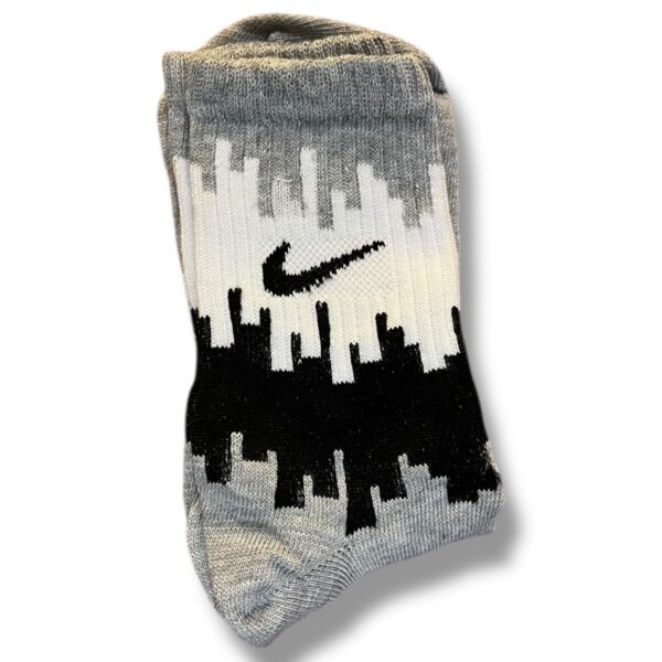 Medias Grises con Negro y Blanco NIKE