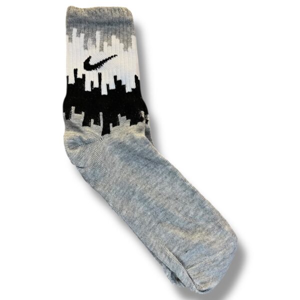 Medias Grises con Negro y Blanco NIKE - Imagen 2