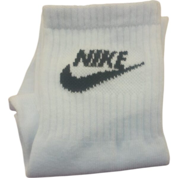 Medias Blancas con pipa Negra Nike