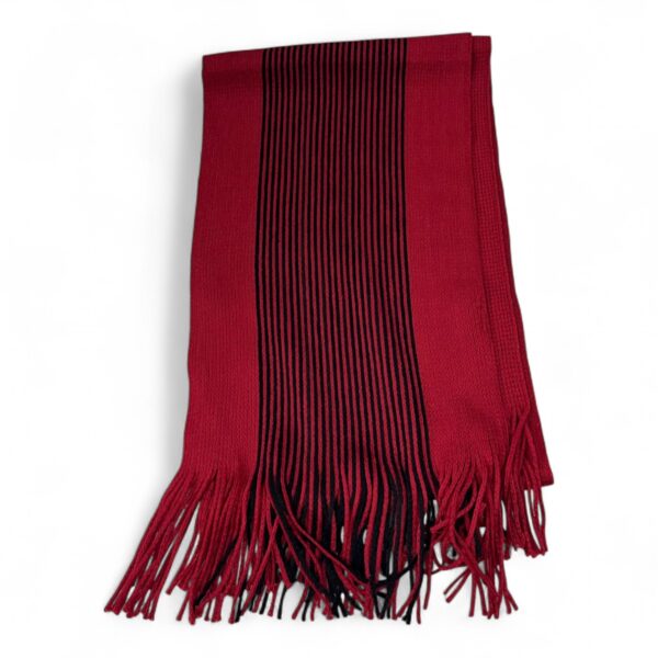 Bufanda Roja con rayas Negras
