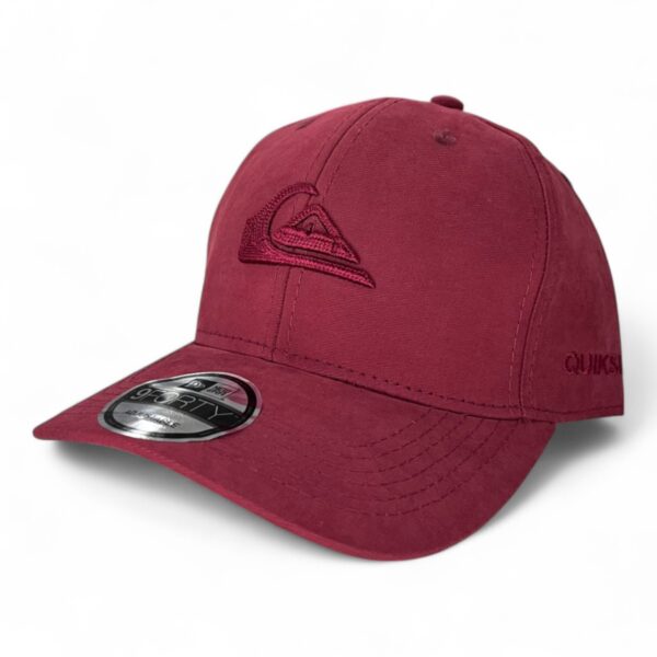 Gorra Quiksilver Bordo con Bordo