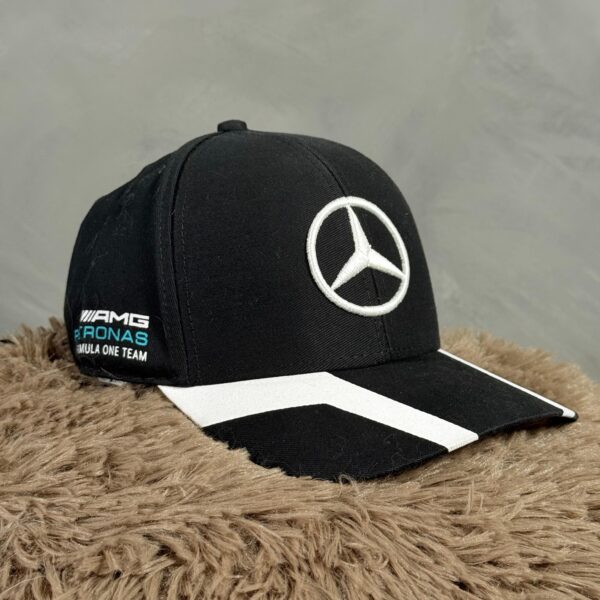 Gorra Mercedes-Benz Negra con Blanco - Imagen 2