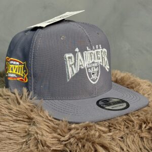 Gorra Raiders New Era Gris