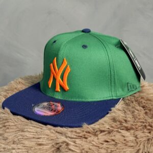 Gorra Verde con Azul y Naranja New Era