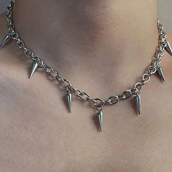 Collar Pinches