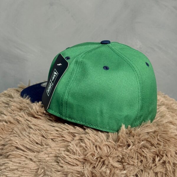 Gorra Verde con Azul y Naranja New Era - Imagen 3