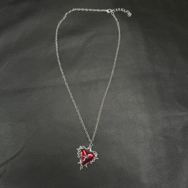 Collar Corazón Carmesí - Imagen 2