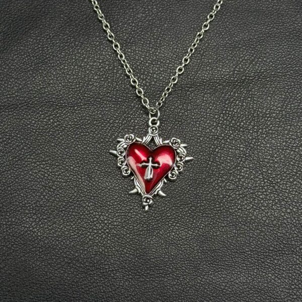 Collar Corazón Carmesí