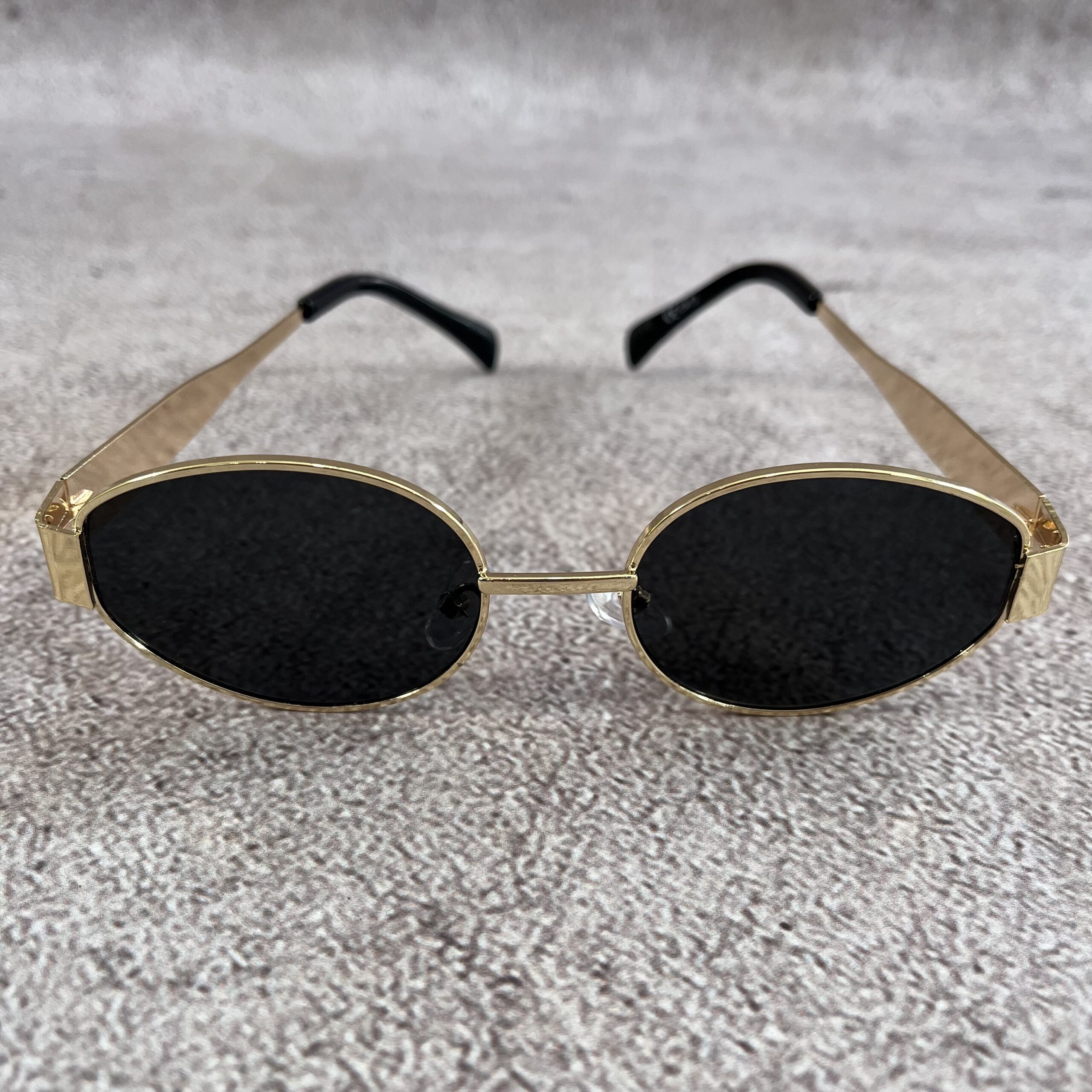 Gafas Nova Oval Gold Black