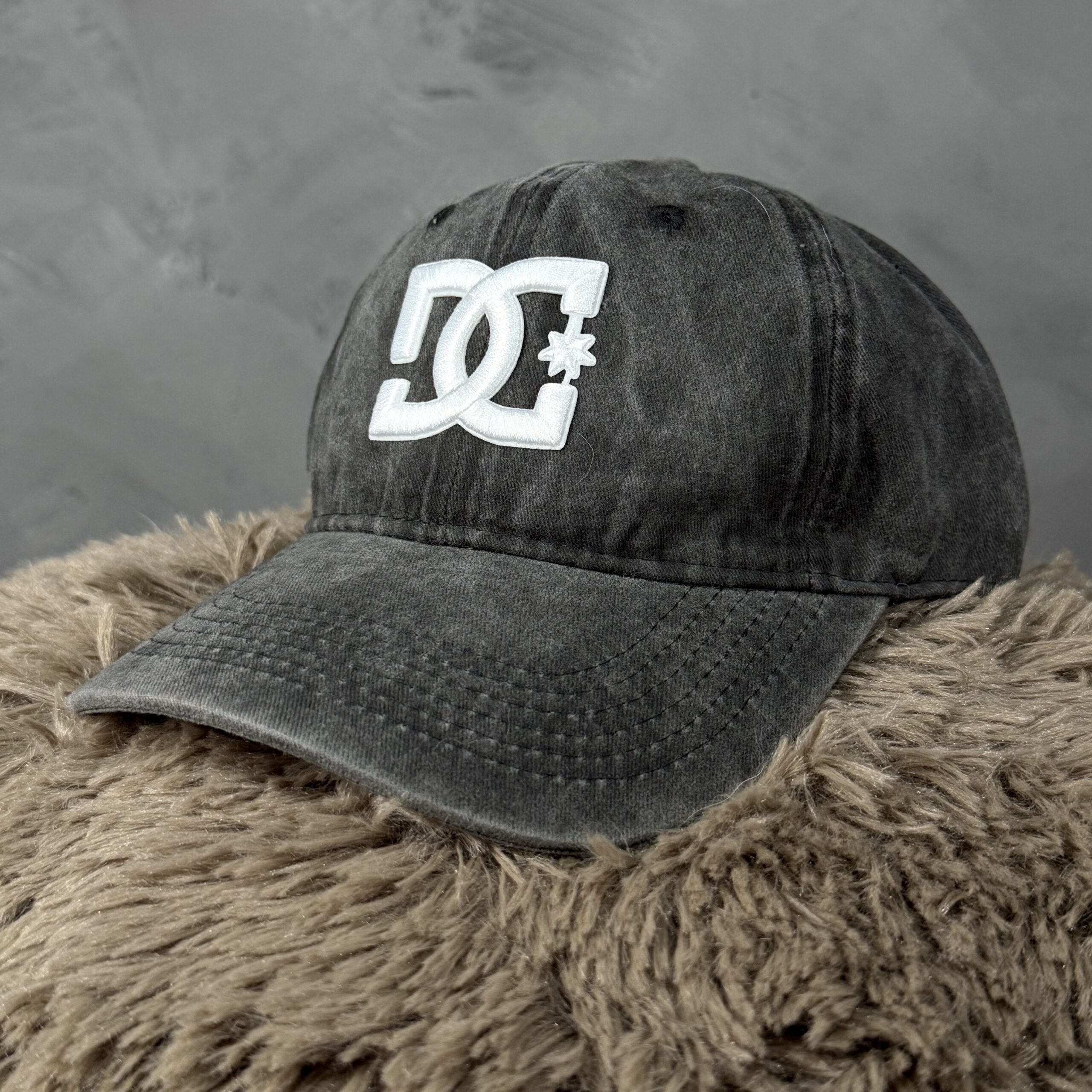 Gorra Vintage DC Gris