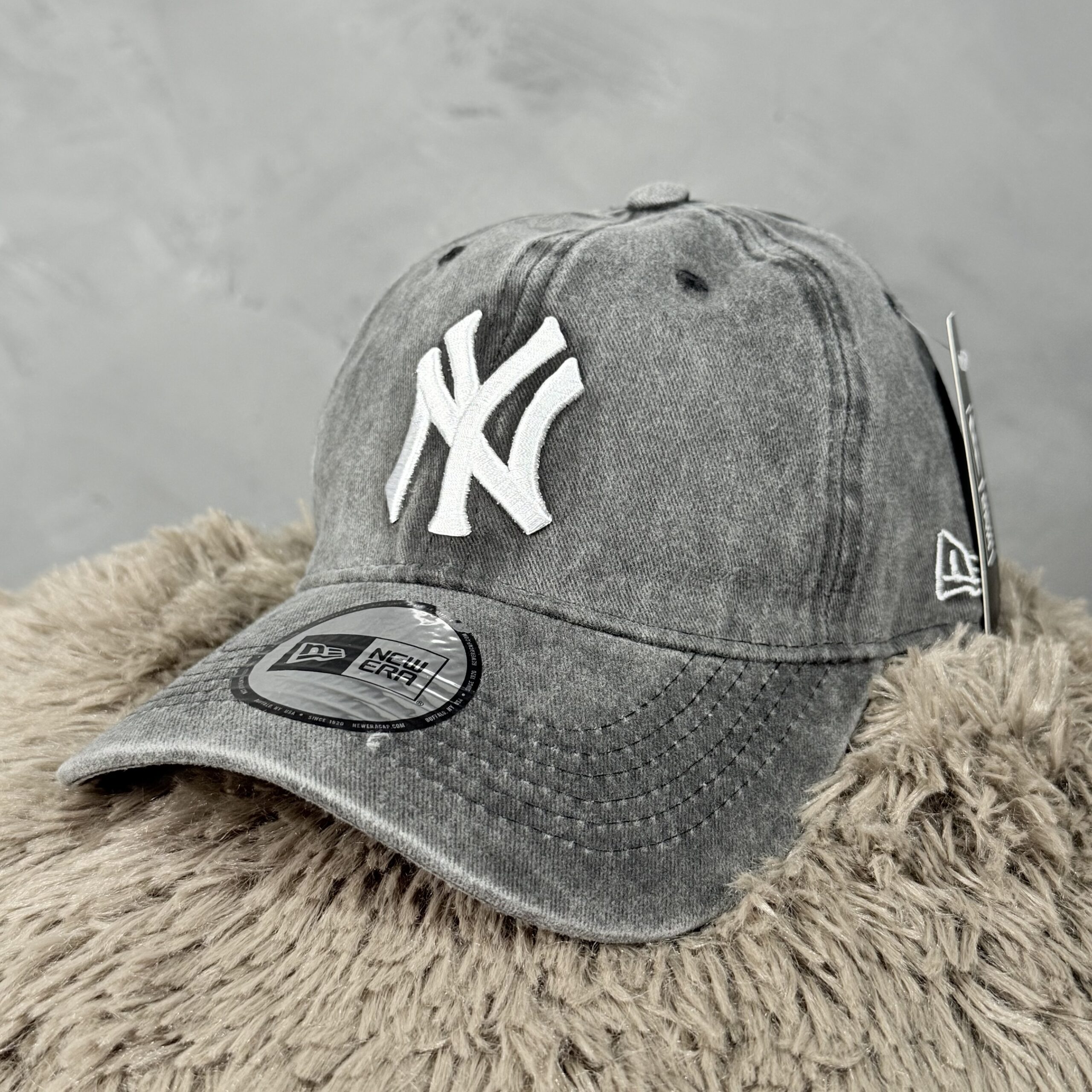 Gorra New Era 9FORTY NY Yankees gris efecto lavado