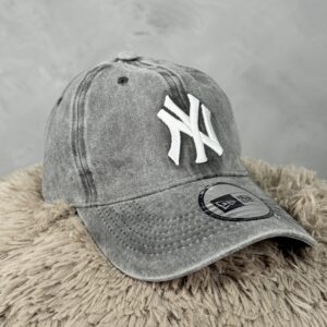 Gorra New Era 9FORTY NY Yankees gris efecto lavado