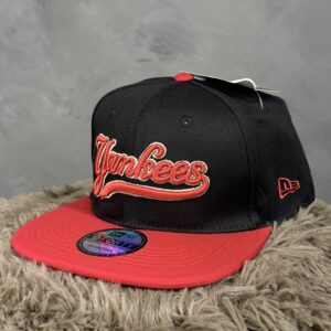 Gorra New Era 9FORTY Yankees negra y roja