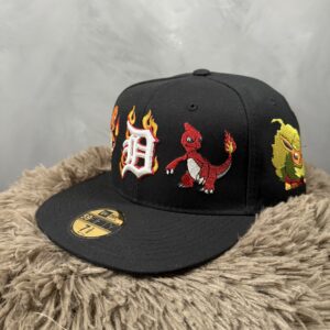 Gorra New Era Fitted Negra Pokémon Fuego – Talle 58.7 cm