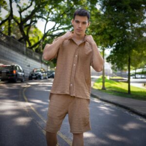 Conjunto Olavarria Crepe Tostado